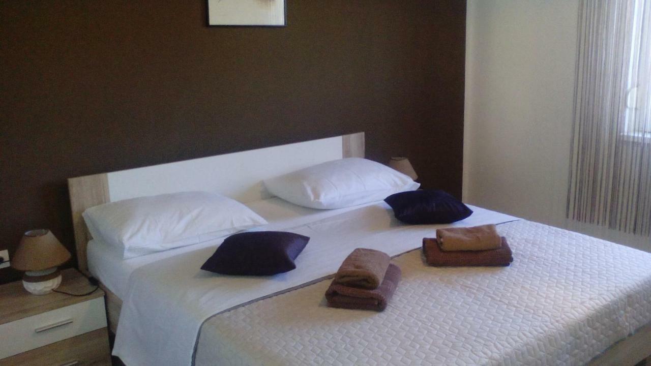 Guest House Ana Zadar Exterior foto
