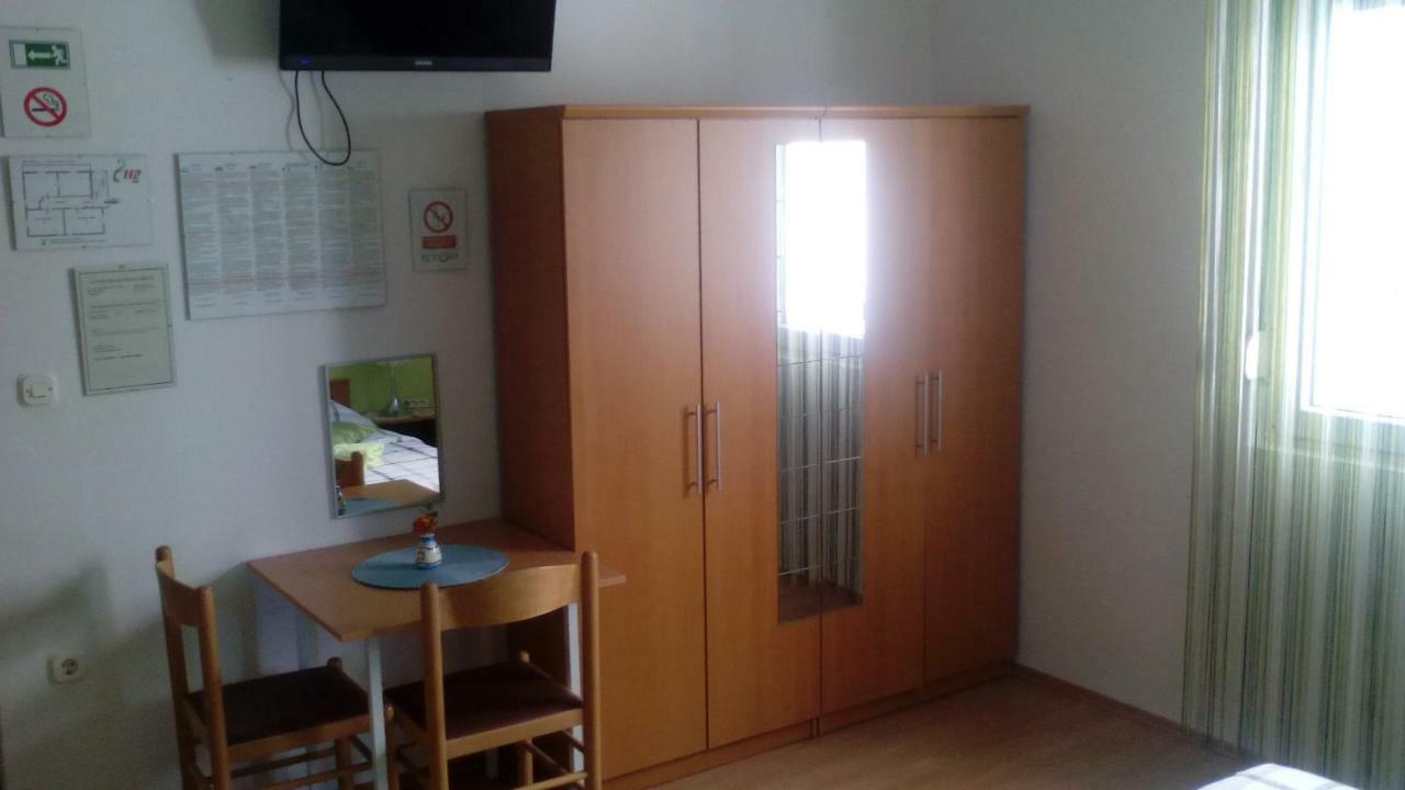 Guest House Ana Zadar Exterior foto